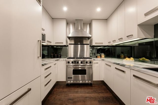 447 N Doheny Drive 101, Beverly Hills, CA 90210