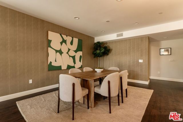 447 N Doheny Drive 101, Beverly Hills, CA 90210