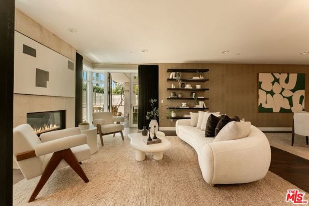 447 N Doheny Drive 101, Beverly Hills, CA 90210