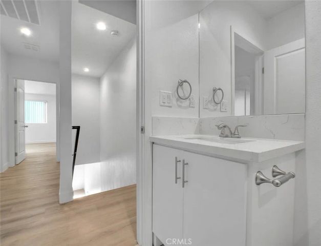 5852 Vineland 5852-2, North Hollywood, CA 91601