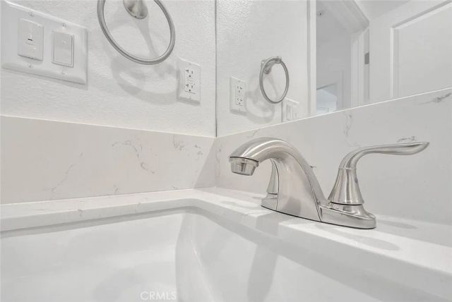 5852 Vineland 5852-2, North Hollywood, CA 91601