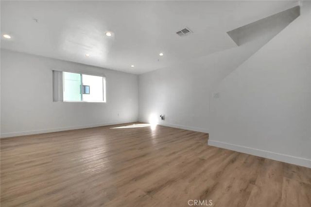 5852 Vineland 5852-2, North Hollywood, CA 91601
