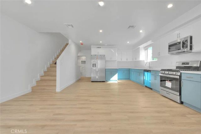 5852 Vineland 5852-2, North Hollywood, CA 91601