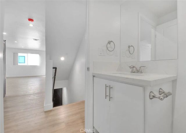 5852 Vineland 5852-2, North Hollywood, CA 91601