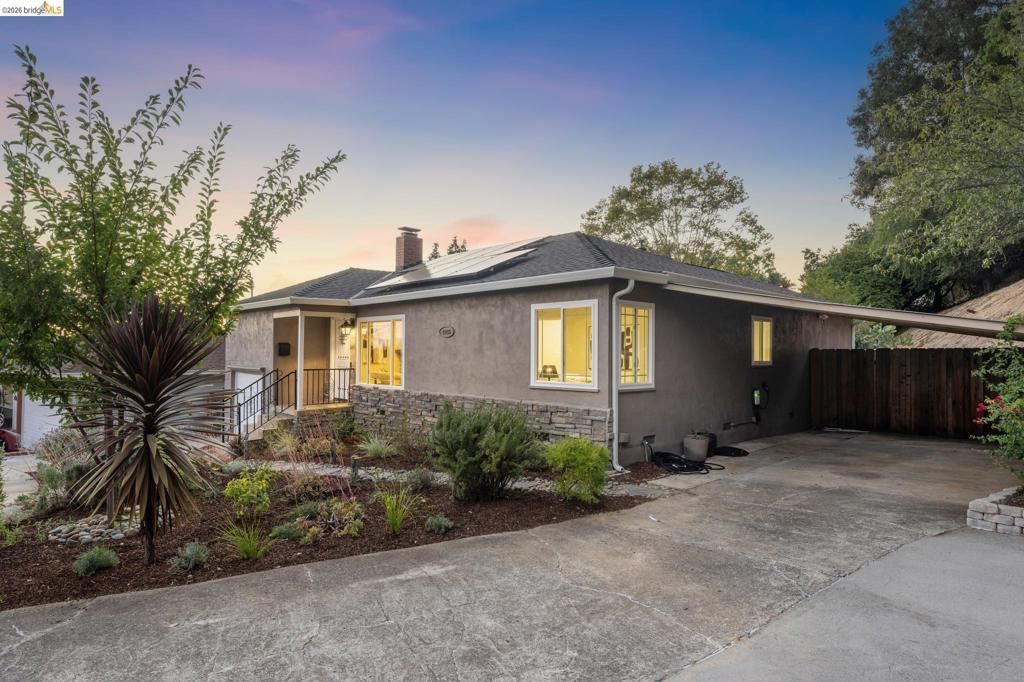 Image 2 of property listing at 1036 Spring Ct, Hayward, CA 94542