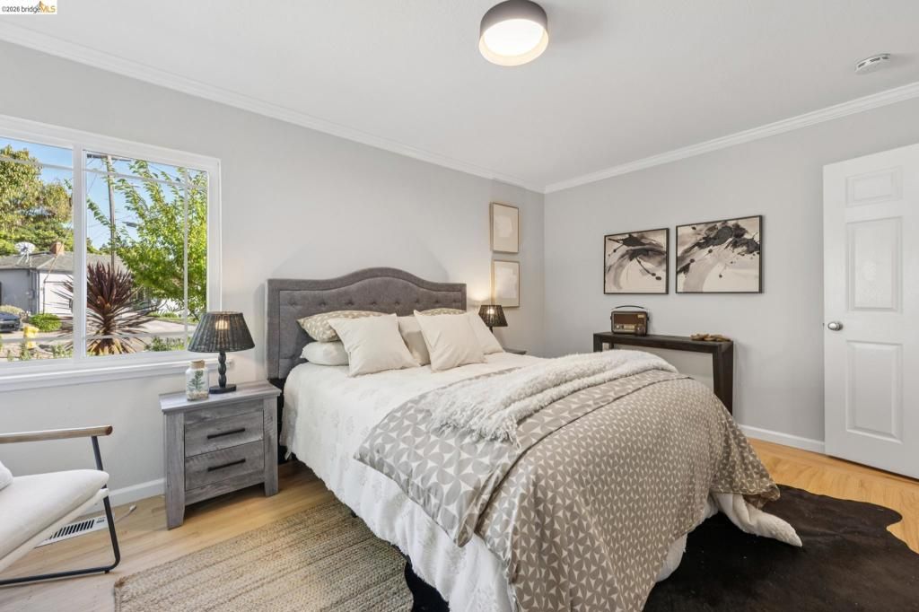 Image 23 of property listing at 1036 Spring Ct, Hayward, CA 94542