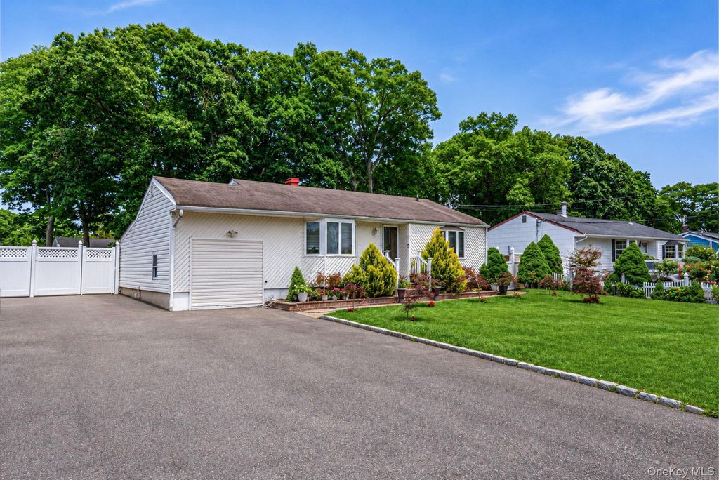 237 Dovecote Lane, Central Islip, NY 11722