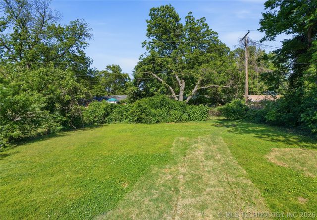 3823 S Indianapolis Avenue, Tulsa, OK 74135