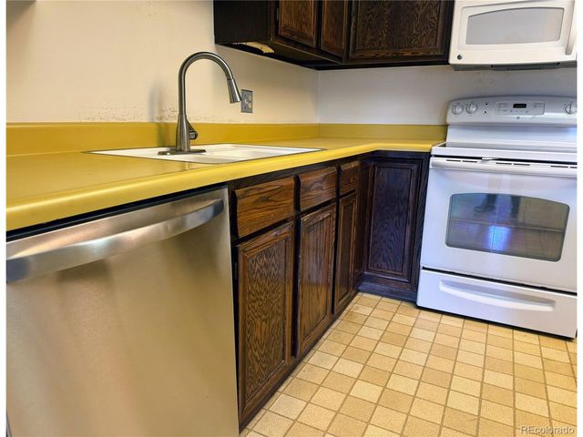 13601 E Marina 508, Aurora, CO 80014