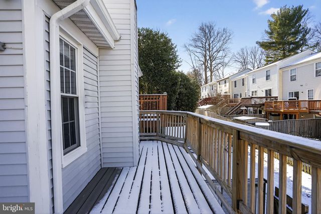 5816 APPLE WOOD LN, Burke, VA 22015