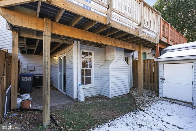 5816 APPLE WOOD LN, Burke, VA 22015