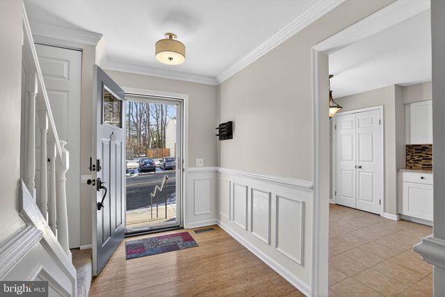 5816 APPLE WOOD LN, Burke, VA 22015