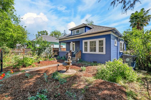 3301 33rd St, Sacramento, CA 95817