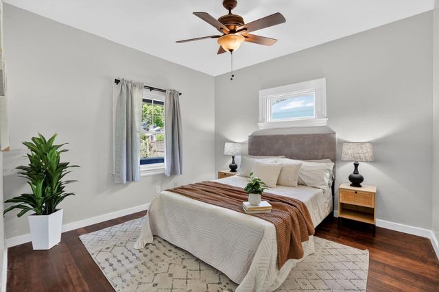 3301 33rd St, Sacramento, CA 95817