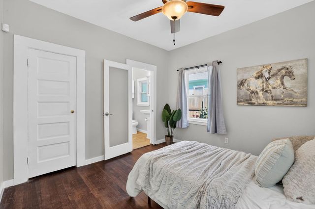 3301 33rd St, Sacramento, CA 95817