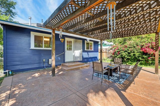 3301 33rd St, Sacramento, CA 95817