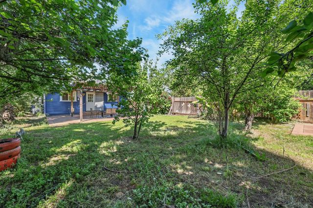 3301 33rd St, Sacramento, CA 95817