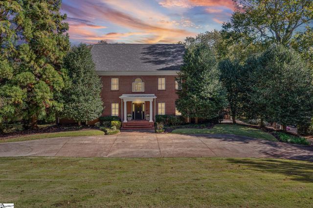 25 Club Forest Lane, Greenville, SC 29605