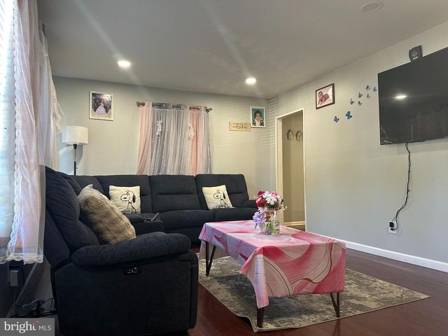 3902 72ND AVE, Hyattsville, MD 20784