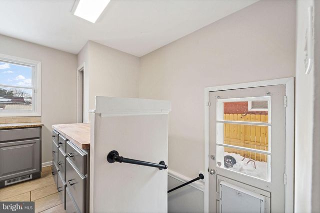 53 E EDINBURGH DR, New Castle, DE 19720