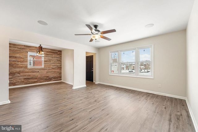 53 E EDINBURGH DR, New Castle, DE 19720