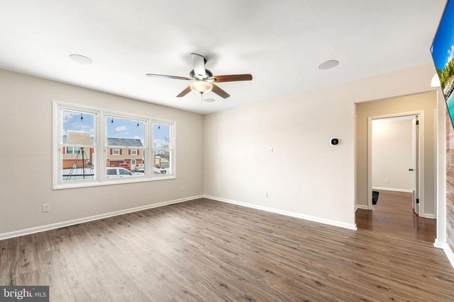 53 E EDINBURGH DR, New Castle, DE 19720