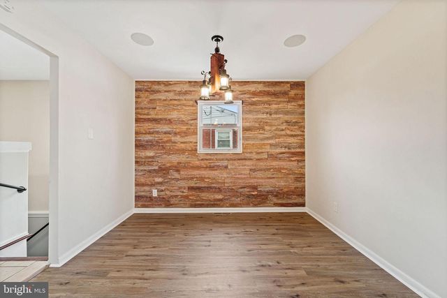 53 E EDINBURGH DR, New Castle, DE 19720