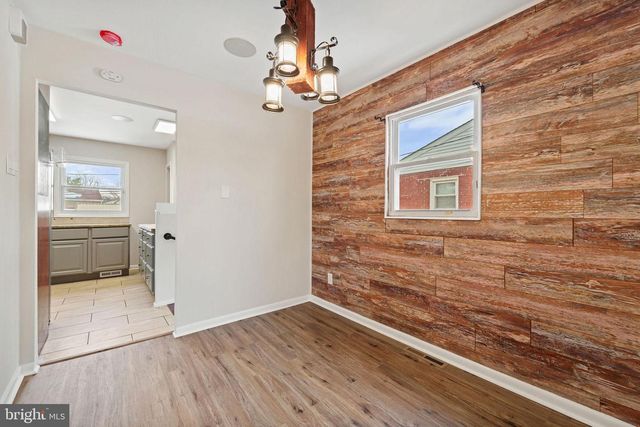 53 E EDINBURGH DR, New Castle, DE 19720