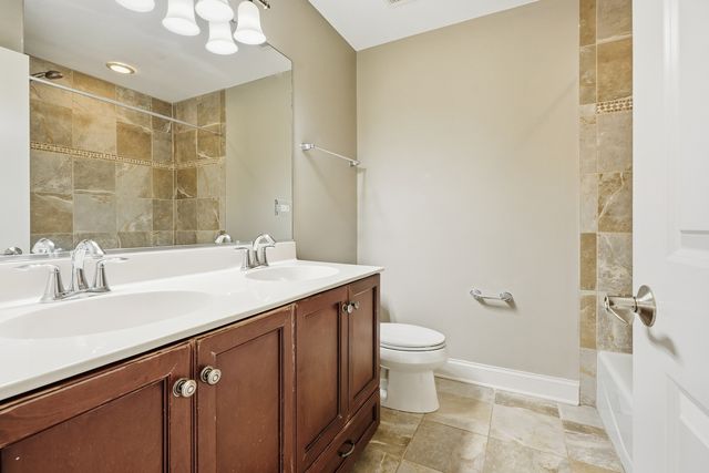 12520 Whisper Creek Way, Mokena, IL 60448