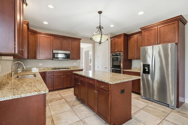 12520 Whisper Creek Way, Mokena, IL 60448