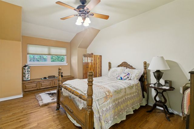 1290 Fox Lane, Burleson, TX 76028