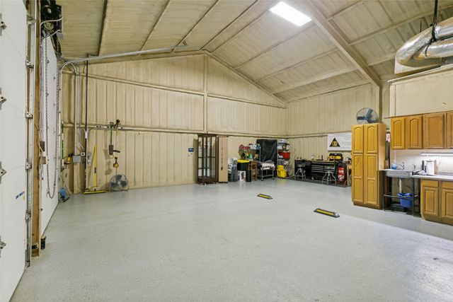 1290 Fox Lane, Burleson, TX 76028