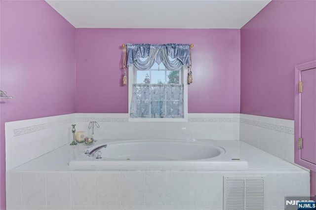 78 Ridge Road, North Haledon, NJ 07508