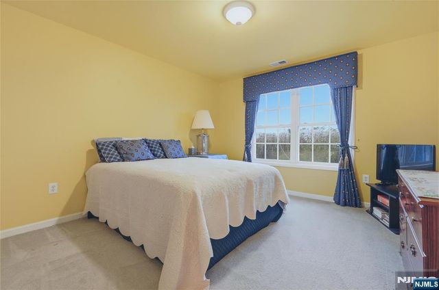 78 Ridge Road, North Haledon, NJ 07508