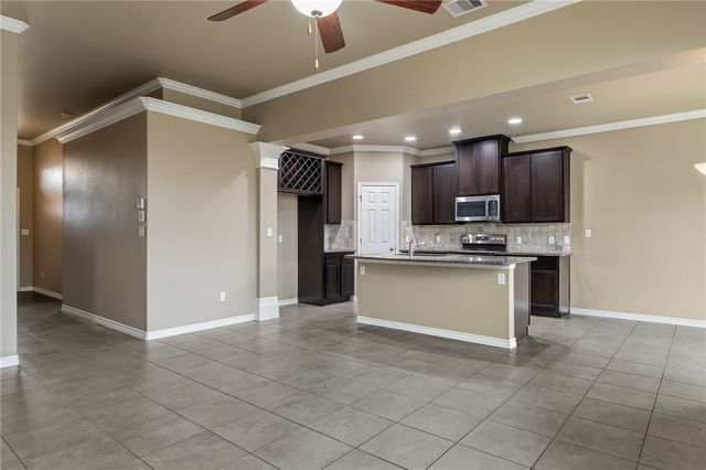 2267 Tallow Dr, Portland, TX 78374