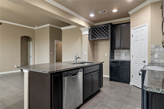 2267 Tallow Dr, Portland, TX 78374