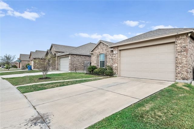 2267 Tallow Dr, Portland, TX 78374