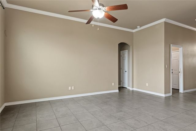 2267 Tallow Dr, Portland, TX 78374