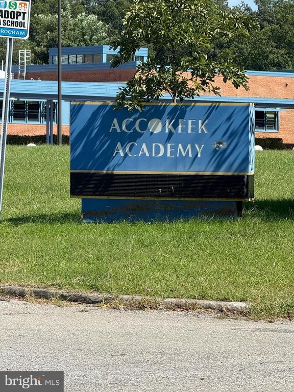 Image 8 of property listing at 0 ACCOKEEK RD, Waldorf, MD 20601