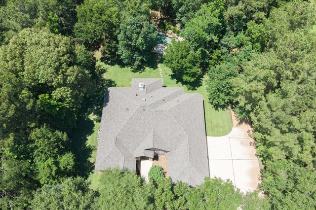 33206 Windcrest Estates Boulevard, Magnolia, TX 77354