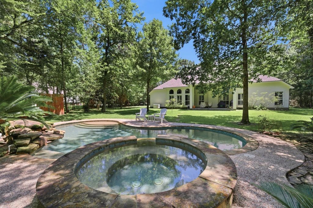 33206 Windcrest Estates Boulevard, Magnolia, TX 77354