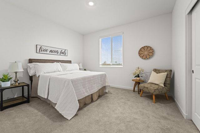 1489 Mcintyre St, Galt, CA 95632