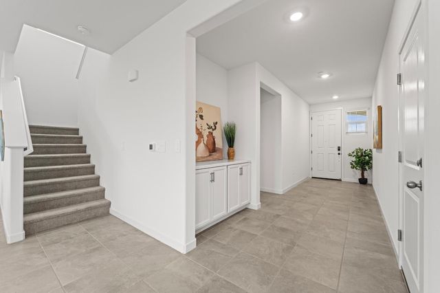 1489 Mcintyre St, Galt, CA 95632