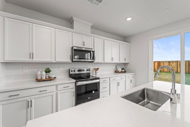 1489 Mcintyre St, Galt, CA 95632