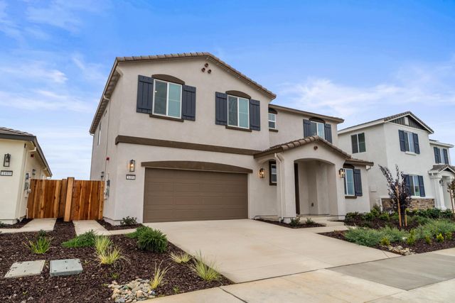 1489 Mcintyre St, Galt, CA 95632