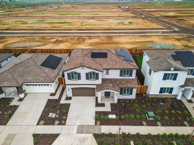 1489 Mcintyre St, Galt, CA 95632