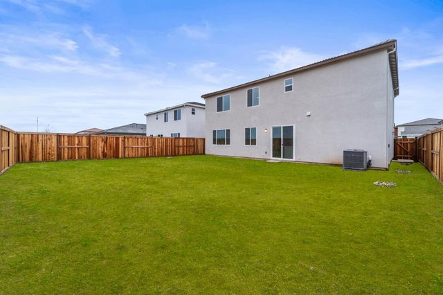 1489 Mcintyre St, Galt, CA 95632