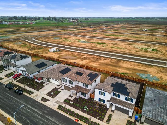 1489 Mcintyre St, Galt, CA 95632