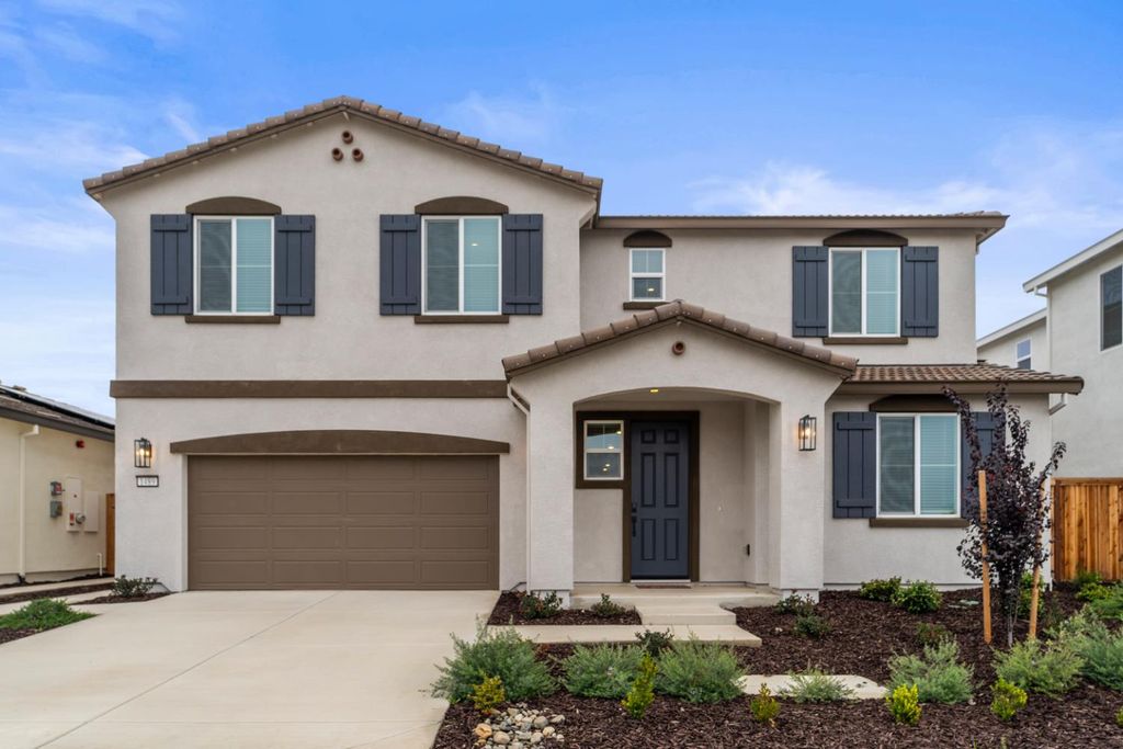 1489 Mcintyre St, Galt, CA 95632