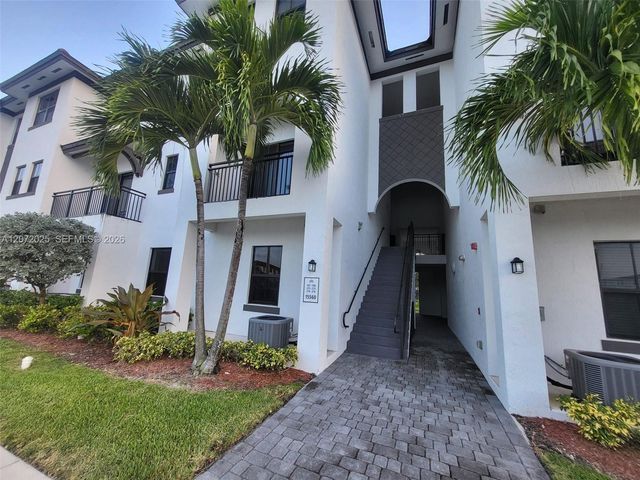 15560 SW 136th Street 213, Miami, FL 33196